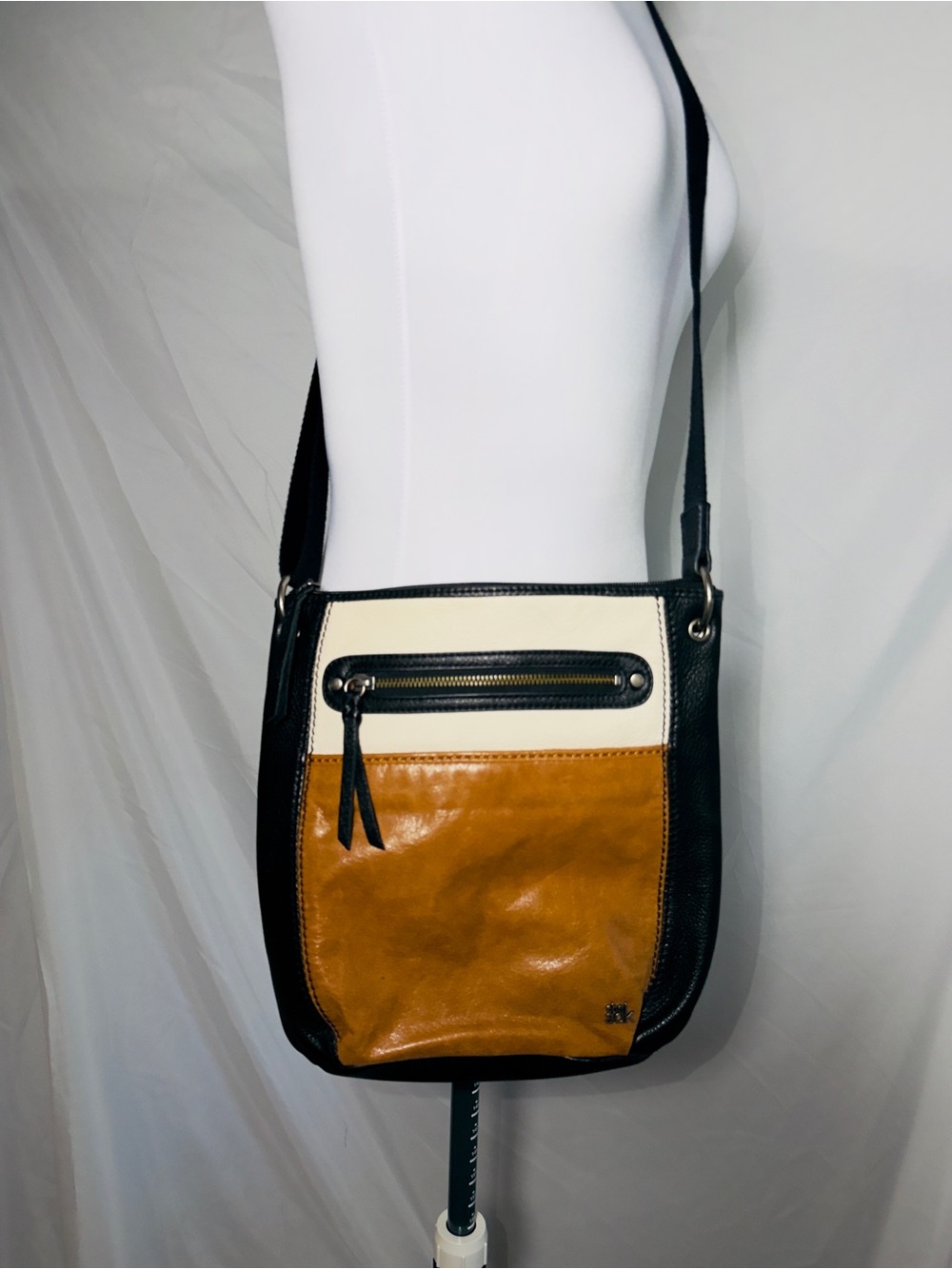 The Sak Laurel Colorblock Leather Crossbody Bag